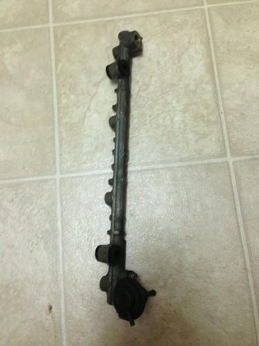 Toyota tacoma 1995  2.4l engine injector rail 2.4l 2rzfe or 2.7l 3rzfe engine