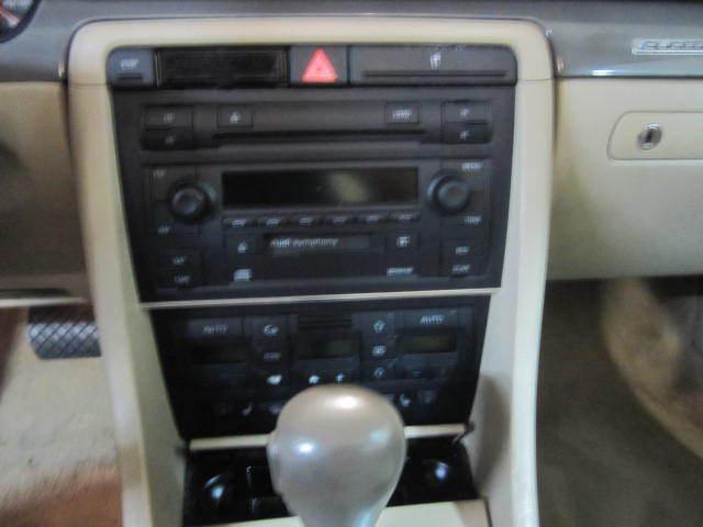 Radio audi a4 s4 2004 04 2005 05 2006 06 2007 07 08 661109