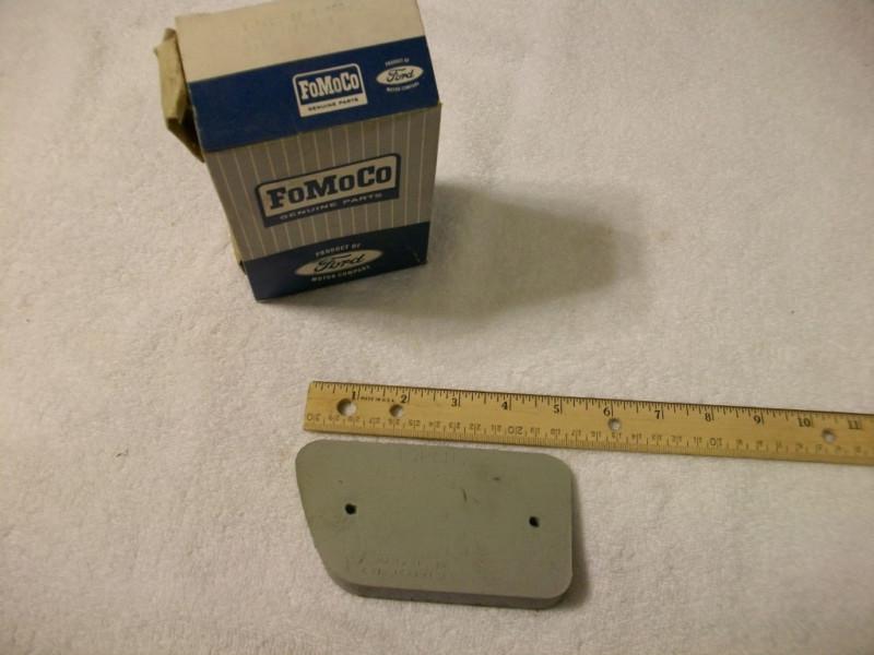 1968 ford f100 nos  reflector pad c8tz-13a493-c   lh  