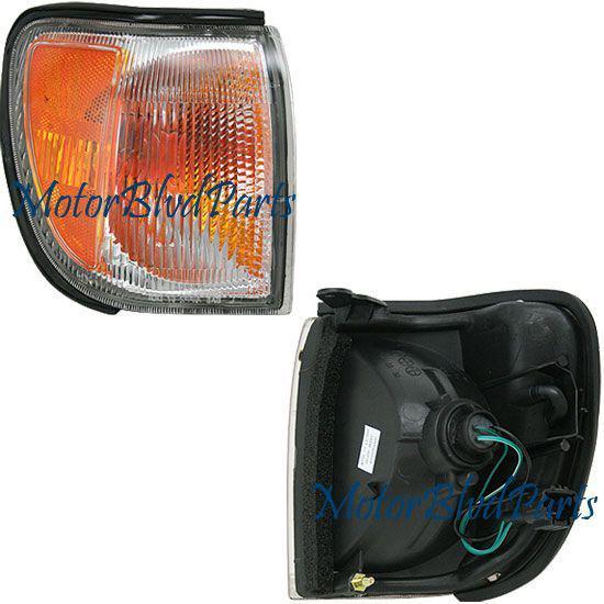 99-04 pathfinder corner/signal lamp light passenger rh