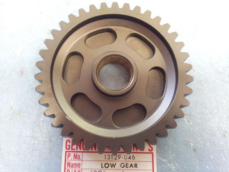 Kawasaki kz1000 z1 z1r kz900 1973-1981 low drive gear output 13129-046 nos