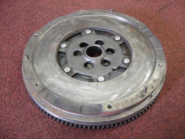 Audi a4 a4q dual mass clutch flywheel 05-08 quattro 2.0t manual