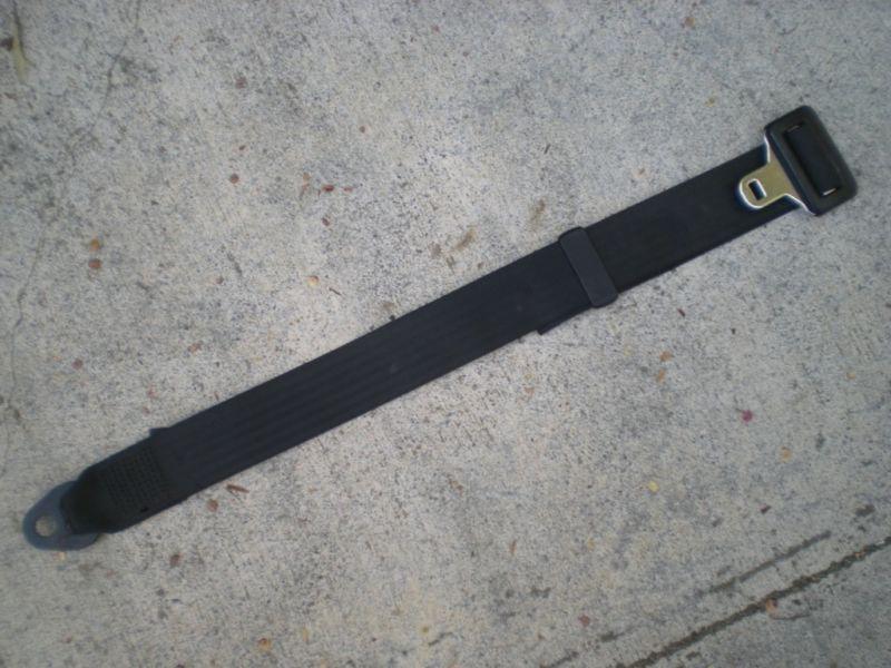 Porsche 911 / 924 / 944 / 964 rear seat belt