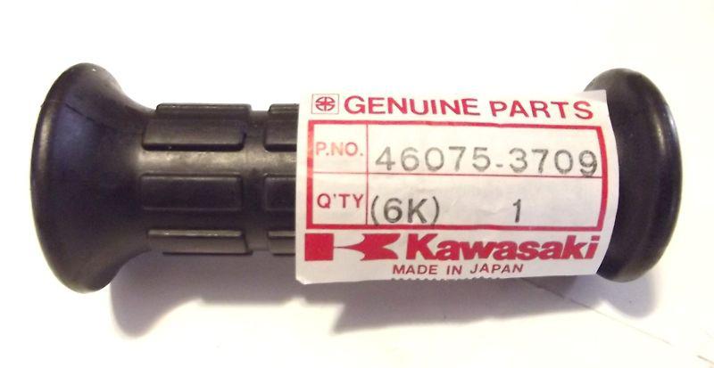 Kawasaki 46075-3709 (46075-3713) '86 '87 js jf 300/440/550/650 handlebar grip