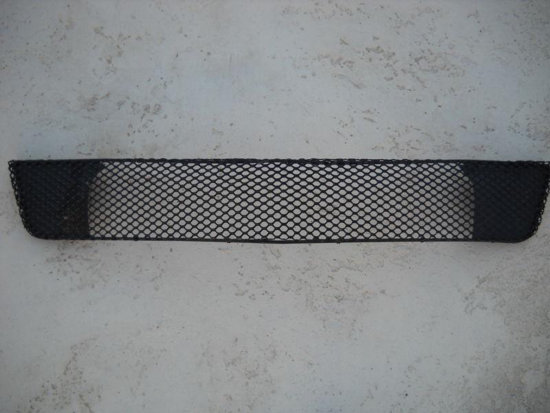 2011 mercedes benz slk 300 lower bumper grille genuine  oem part