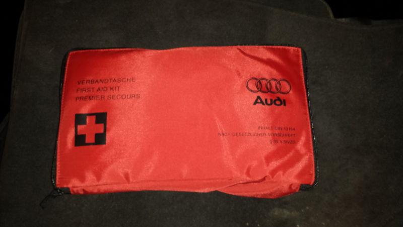 1998-2010 oem first aid kit audi a4 s4 a6 s6 allroad 4b0860281 99 00 01 02 03