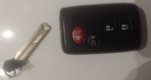 2010 - 2015 toyota prius 4 button smart entry key (a/c)