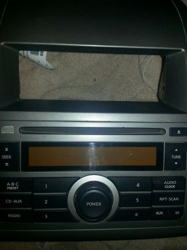 07 08 09 nissan sentra am/fm  radio cd mp3 player