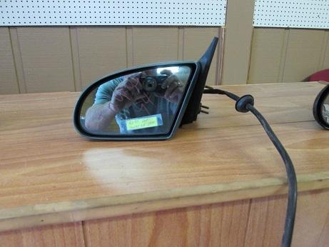 1992-95 ford tauras drivers side outer door mirror