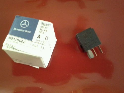 Mercedes relay 0025428319