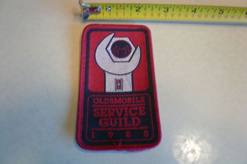 1988 oldsmobile service guild mechanics patch - vintage