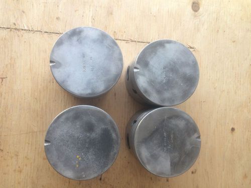 Volvo b20 piston set