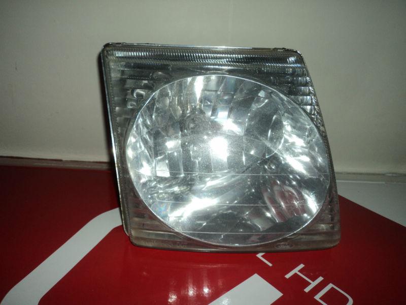 2000-2003 2001 02 ford explorer  rh passenger side headlight 