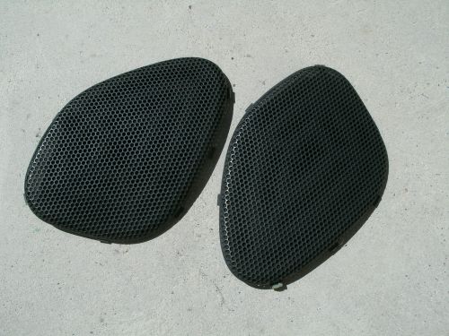 93-96 camaro/firebird rear l/h driver &amp; r/h passenger speaker grill covers-oem