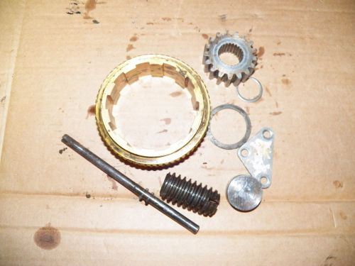 Omc stringer 400 800 tilt lift worm gear set.