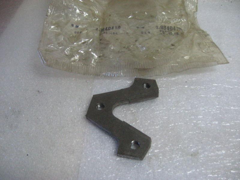 1976 1977 1978 1979 chevrolet monza vega door hinge anchor plate gm nos