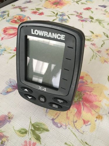 Lowrance x4 fish finder with skimmer transducer marine boat