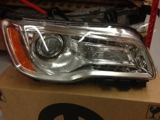 2011-2013 chrysler 300 right headlamp