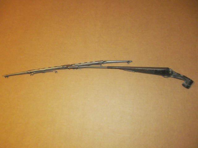 1980 - 1981 toyota corolla left & right windshield wiper arms