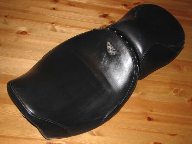 Harley davidson road king seat