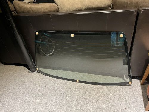 Bmw e30 m3 sport evo rear windshield glass