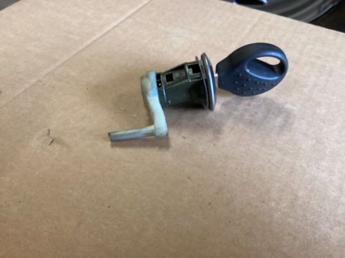 Peugeot 206 1998-10 front door lock barrel and key