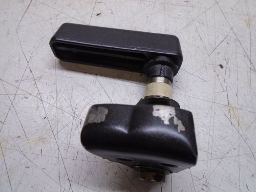 Cc2a 395757 evinrude johnson outboard motor hood latch handle &amp; hook 323169