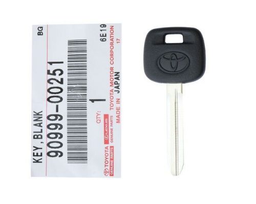 Oem genuine toyota master rubber head key blank 90999-00251