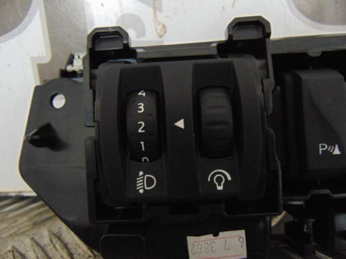 Renault clio 2014 headlight adjuster switches