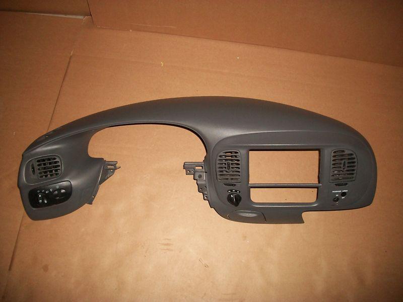 97 98 99 00 01 02 03 ford f150 expedition center dash vents radio bezel oem