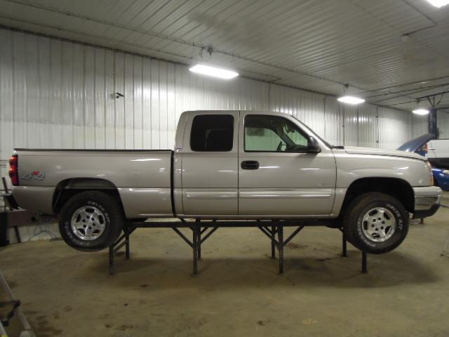 2006 chevy silverado 1500 pickup 71238 miles rear or back door right