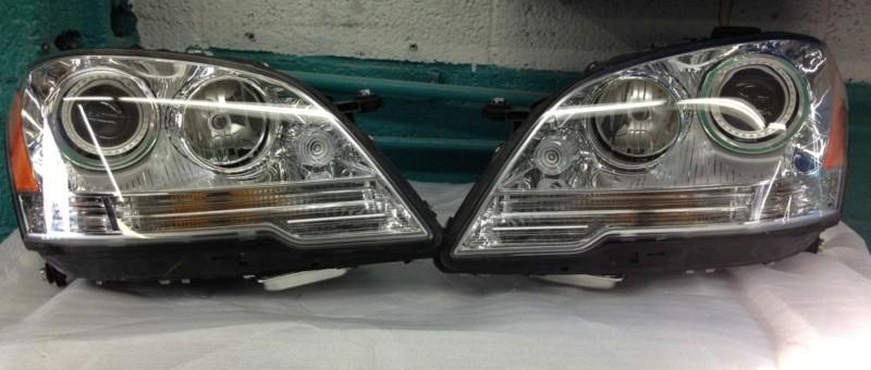 Mercedes bi-xenon new oem headlight pair (w ballasts)