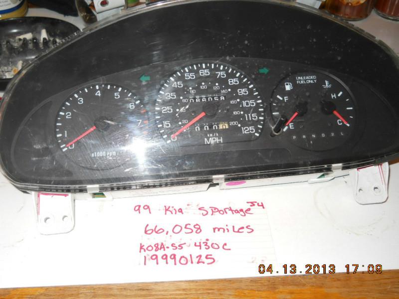 98 99 kia sportage speedometer cluster only 66,058 miles oem