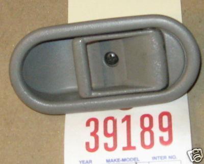 Ford 99 escort door handle inner right rear 1999