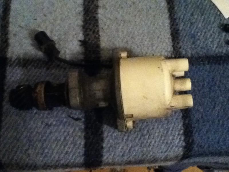 240, 242, 245, volvo  chrysler series ignition distributor 