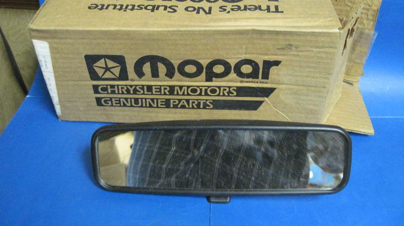 Mopar n.o.s. inside rear view mirror "prismatic"day/night 1991-2013 