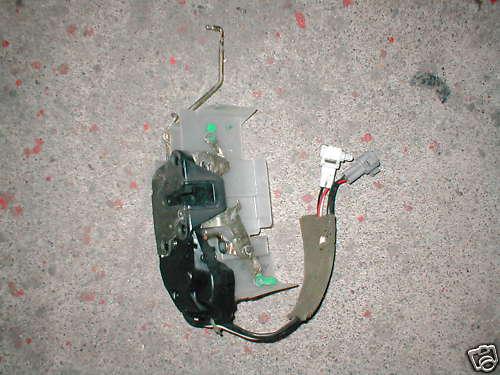 92 93 94 95 96 toyota camry power door lock actuator latch driver front d.s.f