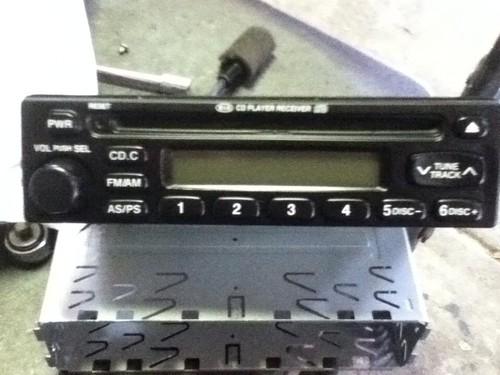 2001-2002 kia sportage am/fm/cd radio player oem