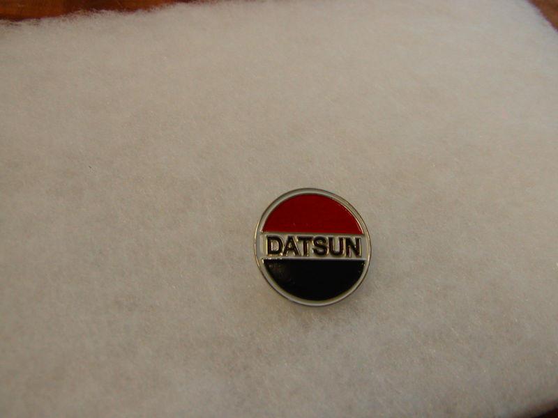 Datsun cloisanne lapel pin