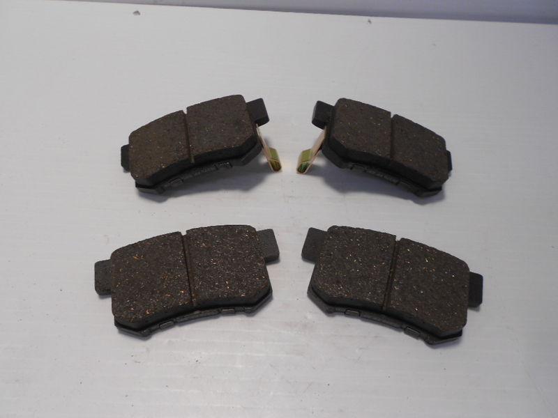 Centric 105.0537 posi-quiet ceramic rear brake pads with shims '05 honda accord