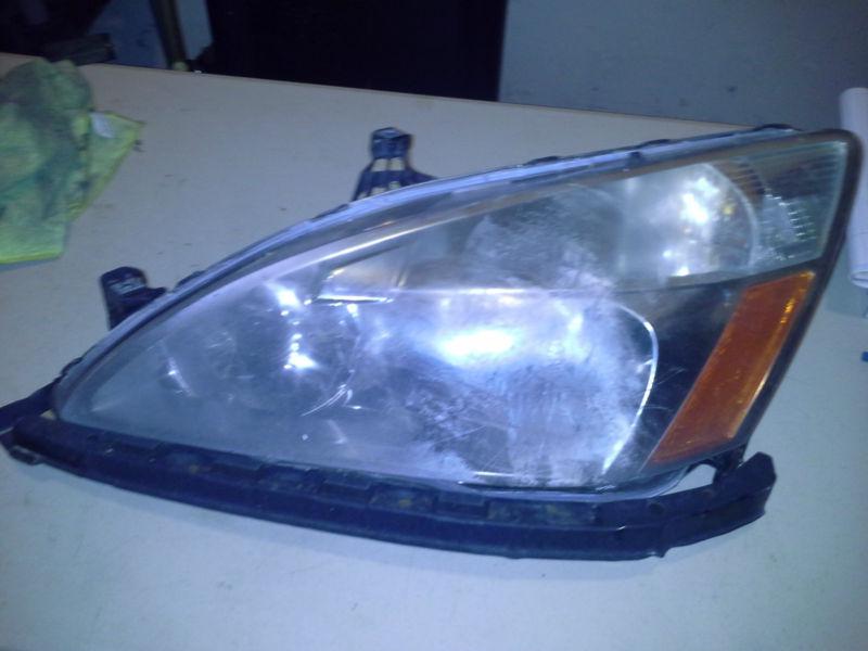 2007 honda accord driver side head light