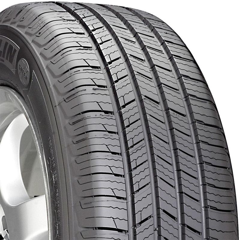 4 new 215/60-17 michelin defender 60r r17 tires / certificates