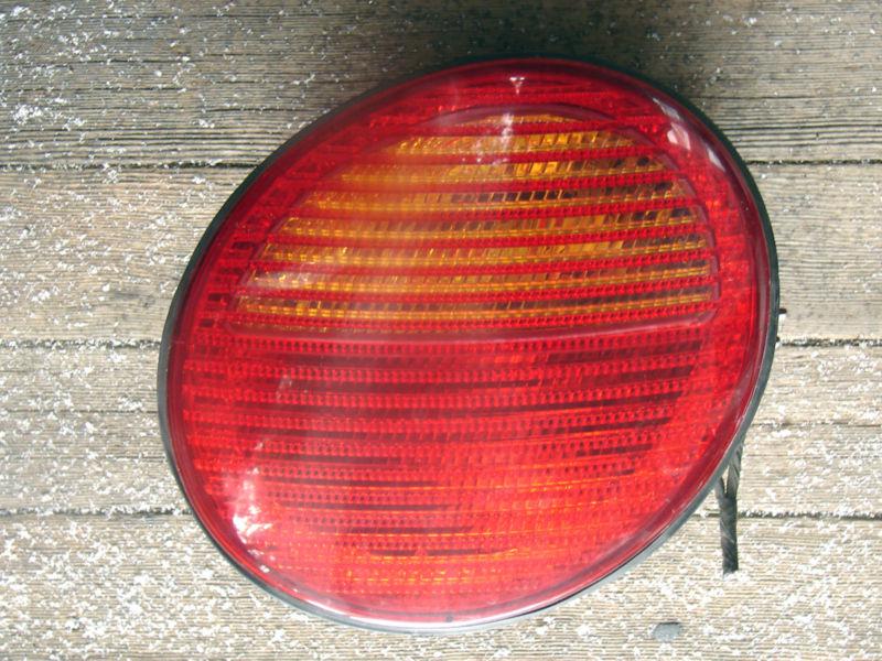 1998 99 00 01 02 03 04 05 vw beetle tail light complete rh