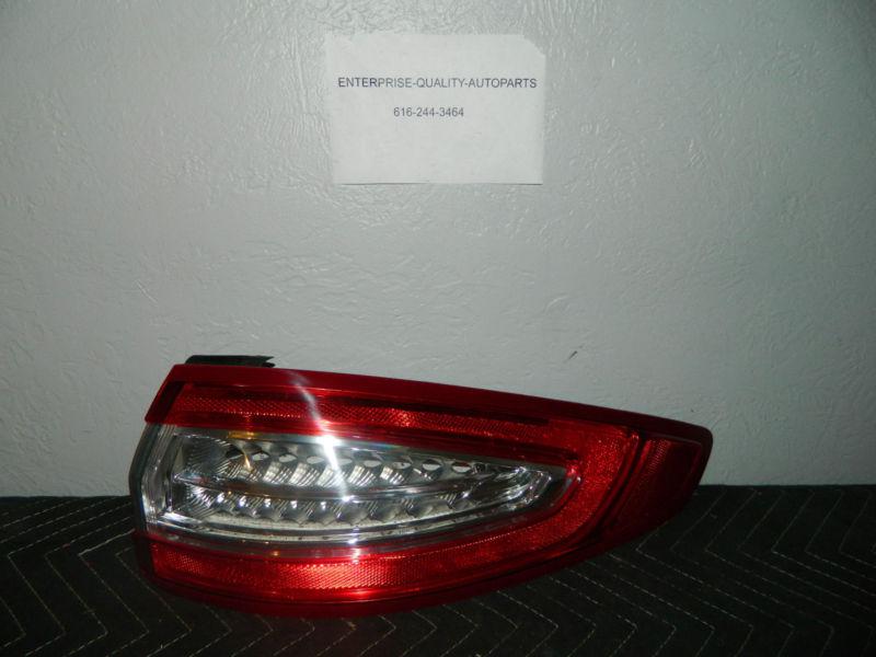 Oem 2013-2014 ford fusion right/ passenger side led tail light assembly