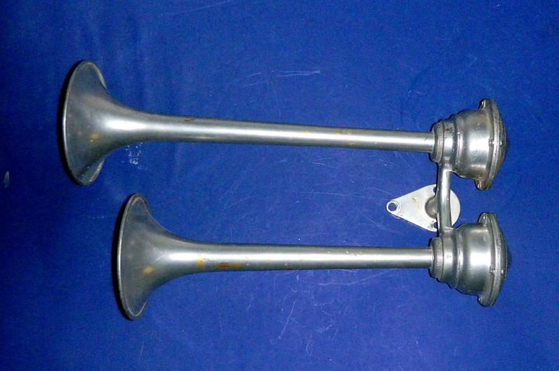 Vintage grover products dual air horns - auto, truck, rat rod, locomotive or ...