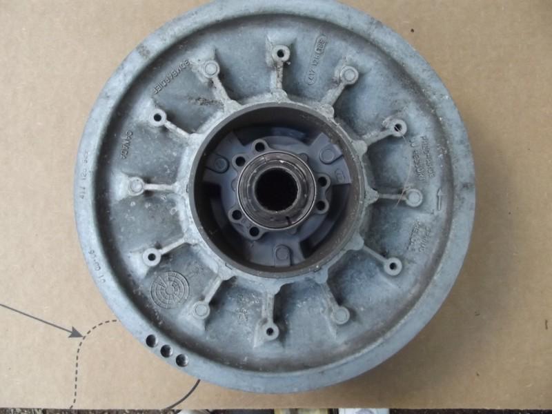 Ski doo secondary driven clutch from 2002 mzx renagade 800 rer