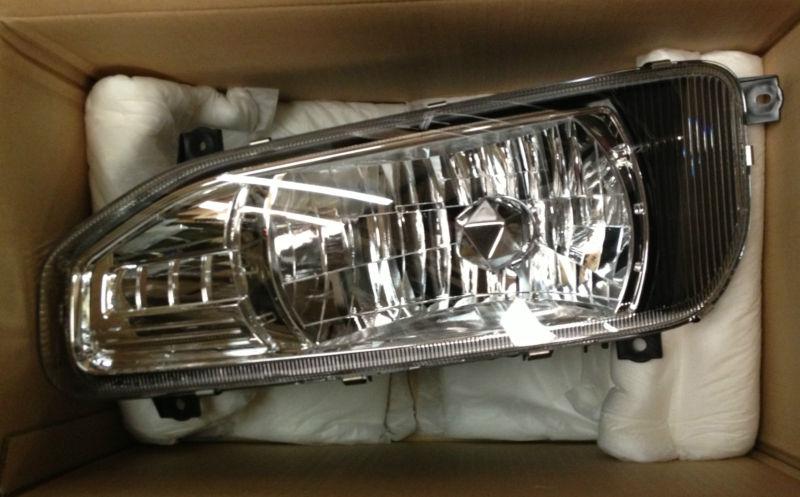 Ud 2011-2013 left hand headlamp / lh headlight assembly