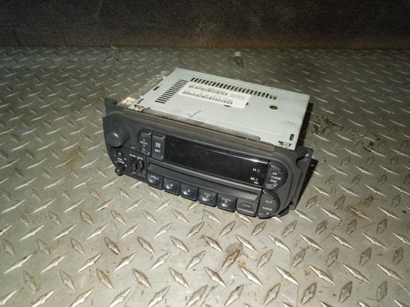 02-07 dodge chrysler jeep radio cd player factory oem  p05064354aj