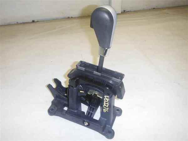 2007 07 torrent oem automatic floor shifter assembly