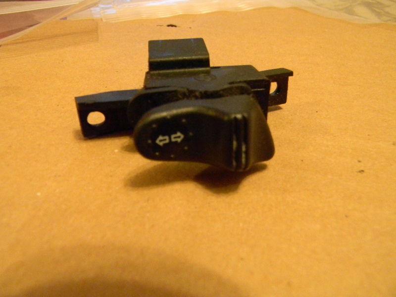 Vespa granturismo turn signal lamp switch